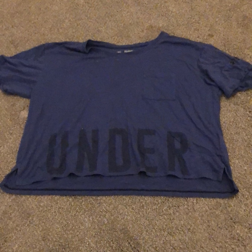Adorbs under armor crop top!